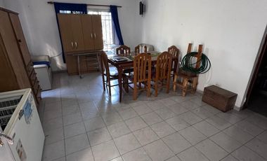 VENTA CASA 2 DORMITORIOS LOMAS DE ALBERDI