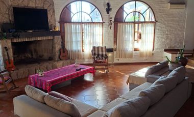 VENTA CASA 3 DORMITORIOS VISTA AL RIO