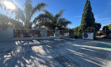 CASA EN VENTA - LOTE DE 12 X 12