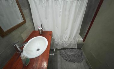 CASA EN VENTA - LOTE DE 12 X 12