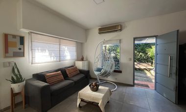 CASA EN VENTA - LOTE DE 12 X 12