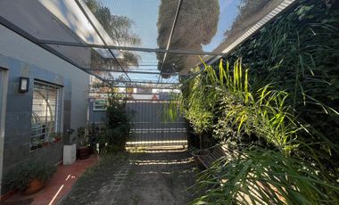 CASA EN VENTA - LOTE DE 12 X 12