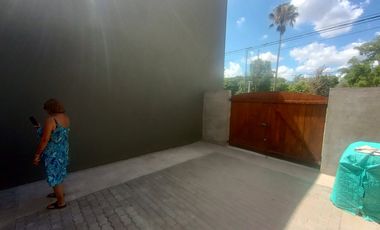 VENDE CASA EN SOLDINI - BARRIO LAS PERGOLAS