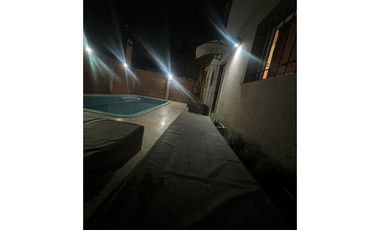 BARRIO LA ALBORADA CASA 5 AMB PATIO -PARRILLA-PILETA-COCHERA PILAR!!