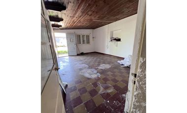 Propiedad ubicada en la esquina de Blandengues y Sayos - Monte