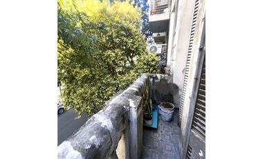 Alvear 574 Planta Alta - Casa 3 dormitorios para Reciclar - Venta