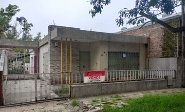VENDE CASA EN PEREZ