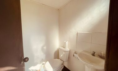 Buen terreno con potencial comercial, en plena avenida. Cesion de derechos inscrita en CBR