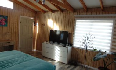 Excelente Oportunidad de Inversión, Hospedería en El Quisco centro