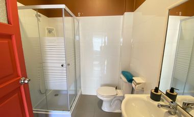 Excelente Oportunidad de Inversión, Hospedería en El Quisco centro