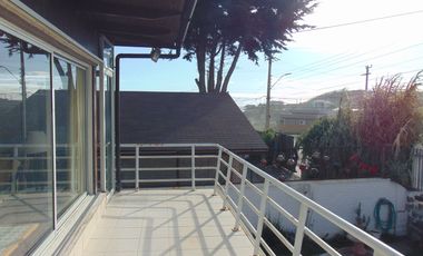 Excelente Oportunidad de Inversión, Hospedería en El Quisco centro