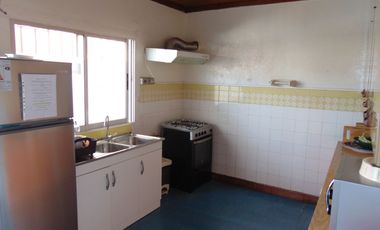 Excelente Oportunidad de Inversión, Hospedería en El Quisco centro