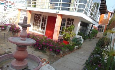 Excelente Oportunidad de Inversión, Hospedería en El Quisco centro