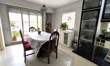 9 de Julio 134 piso 2 - Departamento 3 dormitorios - Cochera - Venta