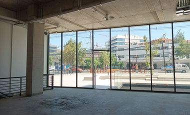 ARRIENDO Local Comercial 193,72 m2 Nivel Calle  Vitacura