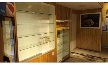 ARRIENDO Local Comercial 105,18 m2, Strip Center, Recoleta