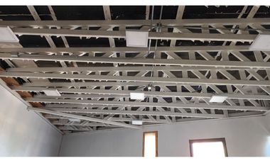 ARRIENDO Local Comercial 105,18 m2, Strip Center, Recoleta