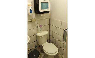 ARRIENDO Local Comercial 105,18 m2, Strip Center, Recoleta