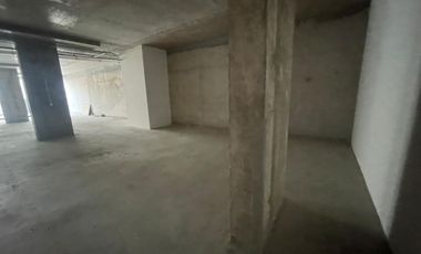 ARRIENDO Local Comercial, 196,91 m2 Subterráneo. Vitacura