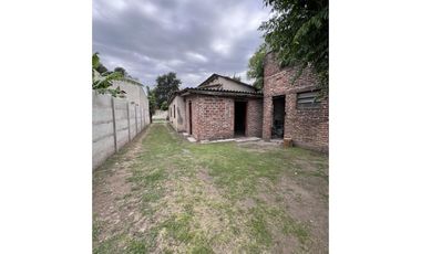 Propiedad ubicada en calle Sebastián de la Calle al 1500