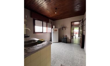 Propiedad ubicada en calle Sebastián de la Calle al 1500