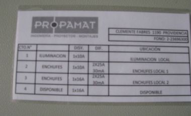 Local Comercial, 149,36 m2 + 27,63 m2 de Altillo, Metro Irarrázaval, Ñuñoa