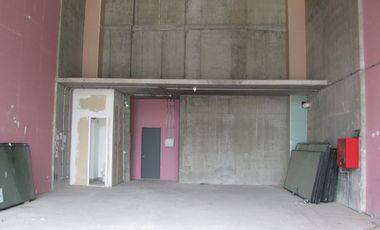 Local Comercial, 149,36 m2 + 27,63 m2 de Altillo, Metro Irarrázaval, Ñuñoa