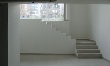 ARRIENDO Local comercial  511,81 m2 + 125,94 m2 de Oficina - Metro El Golf