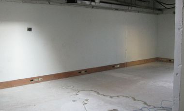 ARRIENDO Local comercial  511,81 m2 + 125,94 m2 de Oficina - Metro El Golf