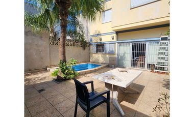 HERMOSA CASA DE DOS PLANTAS - CATEGORÍA PREMIUM