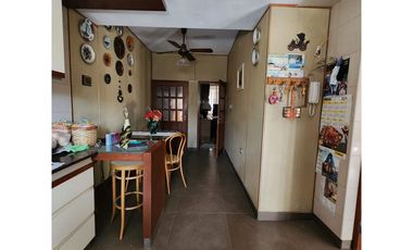 HERMOSA CASA DE DOS PLANTAS - CATEGORÍA PREMIUM