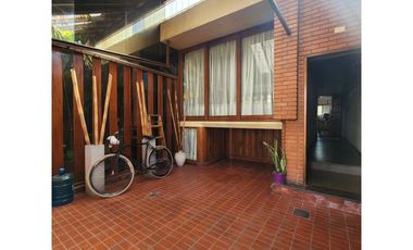 HERMOSA CASA DE DOS PLANTAS - CATEGORÍA PREMIUM