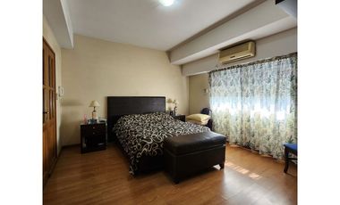 HERMOSA CASA DE DOS PLANTAS - CATEGORÍA PREMIUM