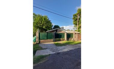 VENTA CASA 2 DORMITORIOS BARRIO TANGO