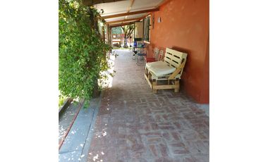 Casa quinta en Barrio Montemar - Calle Los tordos al 300