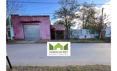 Galpón ubicado en la esquina de Belgrano y Azara