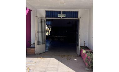Importante Salón de Fiestas + Pileta  + Lote -- Monte