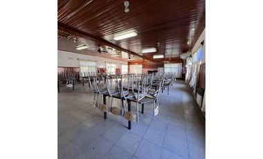Importante Salón de Fiestas + Pileta  + Lote -- Monte