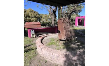 Importante Salón de Fiestas + Pileta  + Lote -- Monte