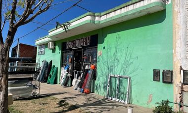 Local comercial comercial con excelente ubicación - Monte