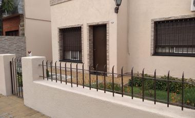 Casa 3 amb en planta baja Moron Sur