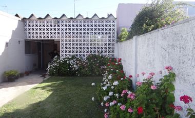 Casa 3 amb en planta baja Moron Sur