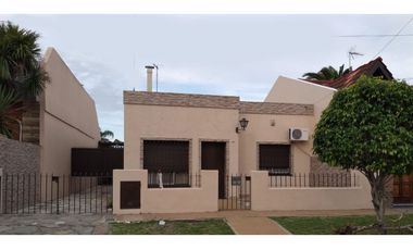 Casa 3 amb en planta baja Moron Sur