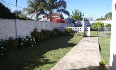 Casa 3 amb en planta baja Moron Sur