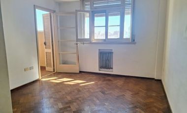 Entre Rios 1125 9º piso - Dpto 3 Dormitorios - Venta