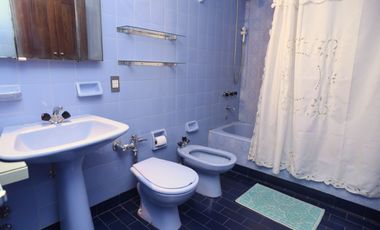 Plaza San Martìn, M.T.de Alvear 500, pisos 22 y 23, 6 amb, 230m2, u$s 4,200 + luz + gas. (TEMPORARIO 3 MESES MIN)