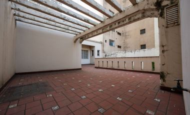 Urquiza 1469 - Casa Ideal Instituciones - Venta