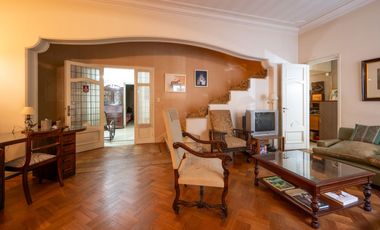 Urquiza 1469 - Casa Ideal Instituciones - Venta