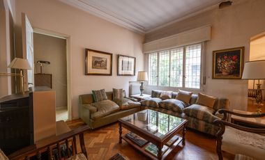 Urquiza 1469 - Casa Ideal Instituciones - Venta