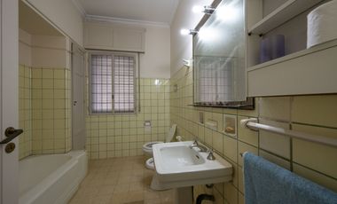 Urquiza 1469 - Casa Ideal Instituciones - Venta